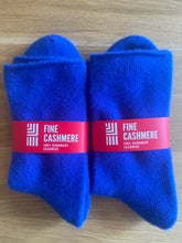 Load image into Gallery viewer, Cashmere socks- blue