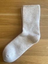 Load image into Gallery viewer, Cashmere socks