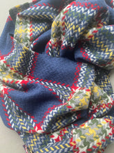 Load image into Gallery viewer, cashmere lambswool scarf
