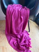 Load image into Gallery viewer, Pink and white Cashmere Blankets