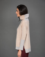 Load image into Gallery viewer, Two-Tone Roll Neck Cashmere Jumper
