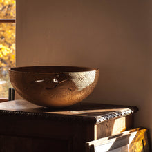 Load image into Gallery viewer, Robinia Bowl