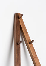 Load image into Gallery viewer, COATSTAND 02