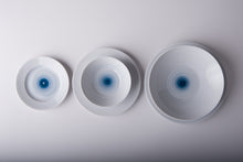 Load image into Gallery viewer, Spiral dinner plate 26cm