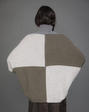 Load image into Gallery viewer, Patchwork Cashmere Jumper in grey and green
